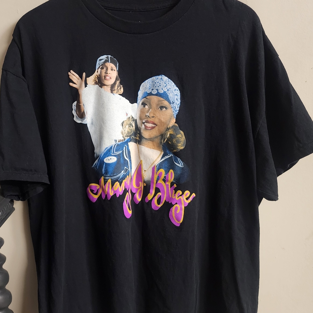 Source Unknown Black Short Sleeve Tee